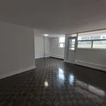 Appartement de 376 m² avec 1 chambre(s) en location à Old Toronto