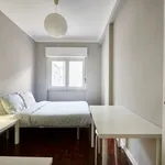 Rent a room in lisbon