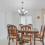 Rent 3 bedroom house of 290 m² in Vaughan (Maple)