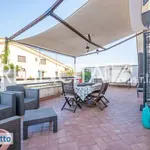 Rent 6 bedroom house of 360 m² in Rome