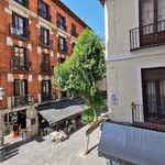 Rent a room in Madrid