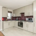 Rent 2 bedroom flat in Brighton Marina