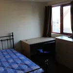 Rent 7 bedroom house in East Midlands