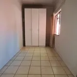 Rent 2 bedroom apartment of 100 m² in Gauteng