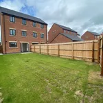 Rent 3 bedroom flat in Corby