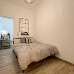 Rent 3 bedroom apartment in Madrid