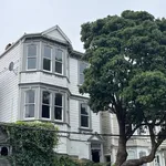 Rent 3 bedroom apartment in Wellington