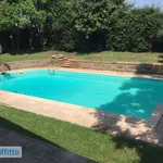 Rent 6 bedroom house of 400 m² in Rome