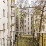 Pronajměte si 3 ložnic/e byt o rozloze 92 m² v Prague