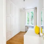 Rent 3 bedroom apartment of 123 m² in Roma