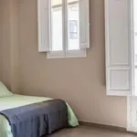 Rent 5 bedroom apartment in Valencia