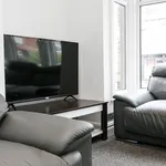 Rent 6 bedroom house in Leeds