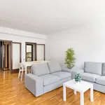 Rent 4 bedroom apartment of 124 m² in Barcelona