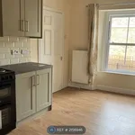 Rent 3 bedroom flat in South West England