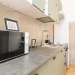 Rent a room of 90 m² in Milan