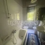 Rent 5 bedroom apartment of 100 m² in Genova