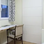 Rent 3 bedroom apartment in Madrid