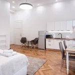 Pronajměte si 1 ložnic/e byt o rozloze 45 m² v Prague