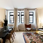 Rent 1 bedroom apartment of 460 m² in Lyon