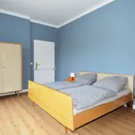 Rent 5 bedroom apartment of 140 m² in Berlin