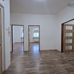 Pronajměte si 3 ložnic/e byt o rozloze 87 m² v Benešov