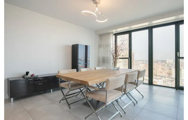 Huur 2 slaapkamer appartement van 120 m² in Rotterdam