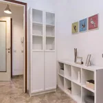 Rent 4 bedroom apartment in Milan