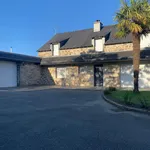 Rent 5 bedroom house of 106 m² in VANNES