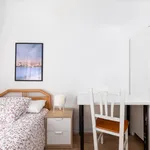 Rent 3 bedroom apartment in Valencia