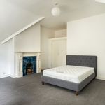 Rent 4 bedroom flat in Yorkshire And The Humber