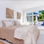 Rent 5 bedroom house of 800 m² in Marbella