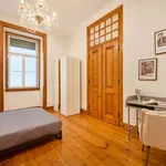 Rent a room of 111 m² in Lisboa