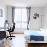 Louez une chambre de 82 m² à Paris