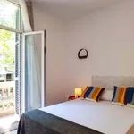 Rent a room of 122 m² in Barcelona