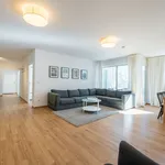 Miete 4 Schlafzimmer wohnung von 117 m² in Berlin