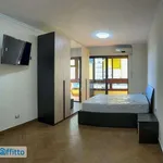 Affitto 2 camera appartamento di 80 m² in Naples