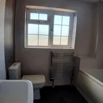 Rent 3 bedroom flat in Brighton