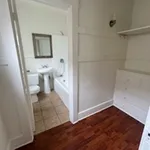 Rent 1 bedroom apartment in Long Beach