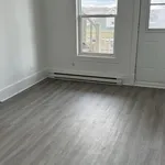 Rent 5 bedroom apartment in Sherbrooke