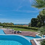 Rent 4 bedroom apartment of 163 m² in Cascais