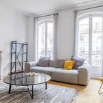 Appartement de 1292 m² avec 2 chambre(s) en location à Paris