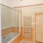 Rent 9 bedroom apartment in Budapest