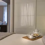 Rent 4 bedroom apartment in Rome