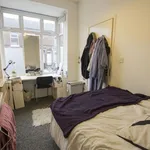 Rent 4 bedroom flat in West Midlands