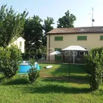 Rent 6 bedroom house of 220 m² in Ferrara