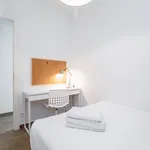 Rent 3 bedroom apartment in Barcelona