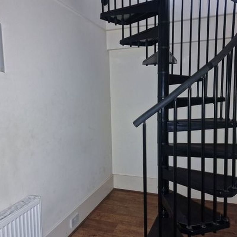 Flat to rent in Bradford Road, Dewsbury, West Yorkshire WF13 Kirkoswald