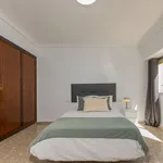 Rent 5 bedroom apartment in Valencia