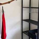 Rent a room of 100 m² in lisbon