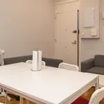 Rent a room of 90 m² in madrid